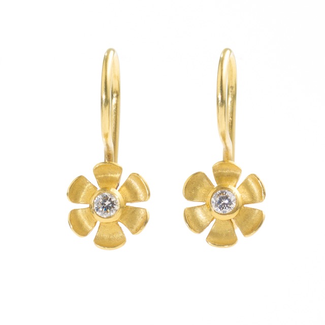 22) Entenblümchen-Ohrhänger 900er und 750er Gelbgold, Brillanten (0,14 ct)