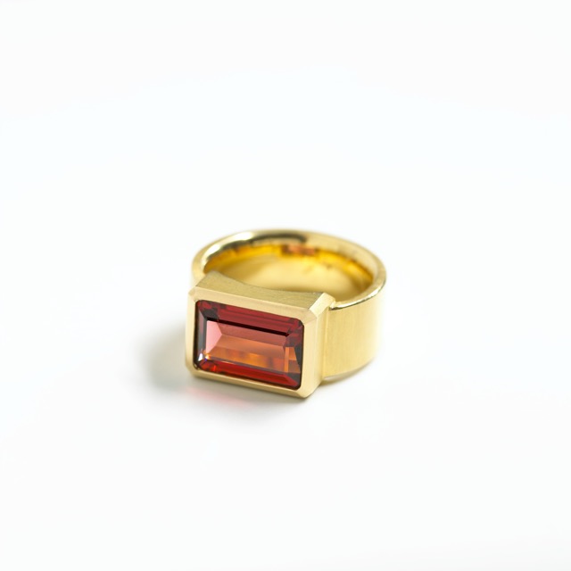 12) Granat-Ring 750er Gelbgold